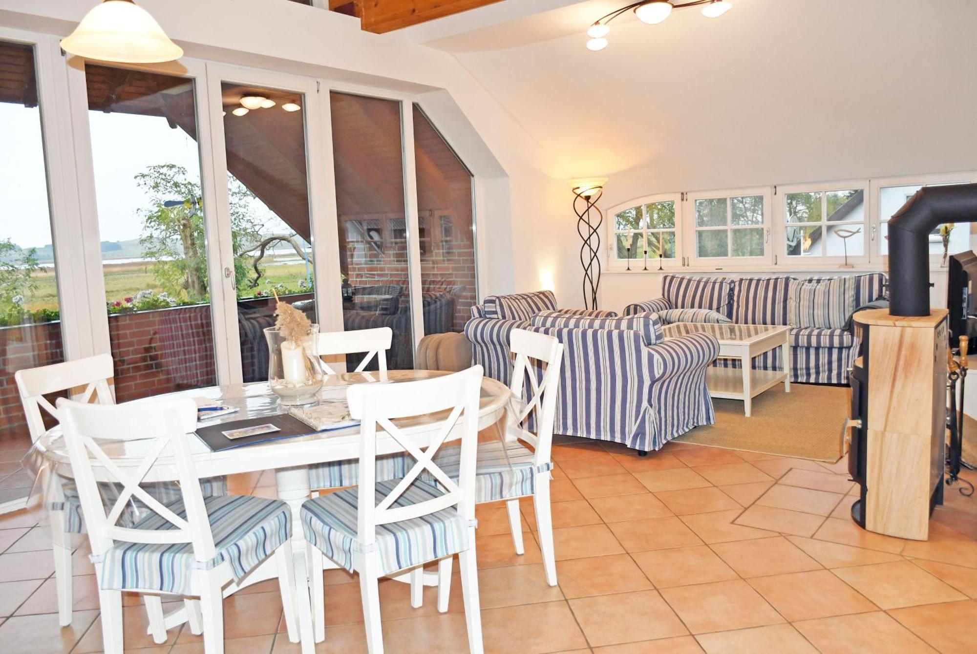 Ferienwohnungen Unterm Reetdach M Terras O Balk U Sauna Middelhagen Exterior foto